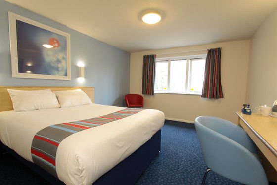 Travelodge Birmingham Dudley 部屋 写真
